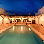 Вилла La Roca Rara - 8 Bedroom *