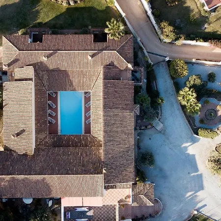 Villa La Roca Rara - 8 Bedroom