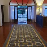 Villa La Roca Rara - 8 Bedroom