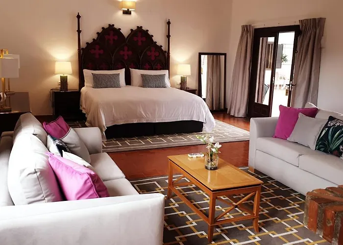 La Roca Rara - 8 Bedroom *