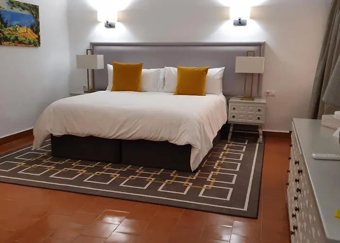 La Roca Rara - 8 Bedroom Вилла