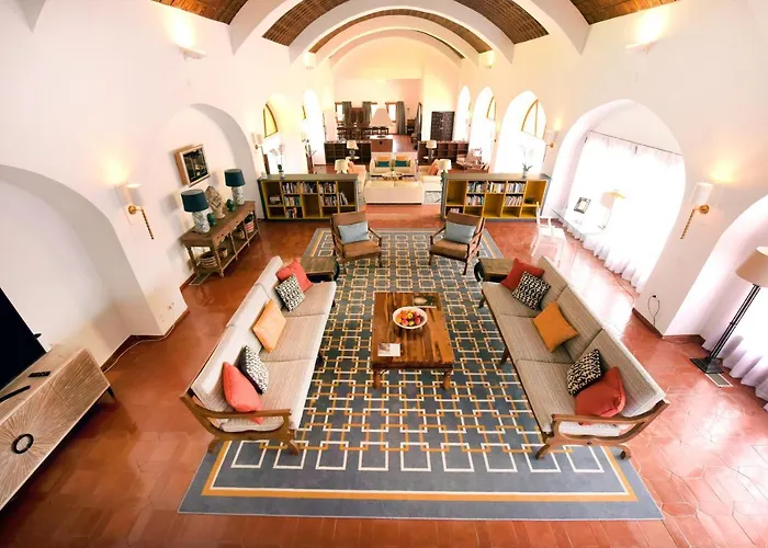 La Roca Rara - 8 Bedroom Villa *