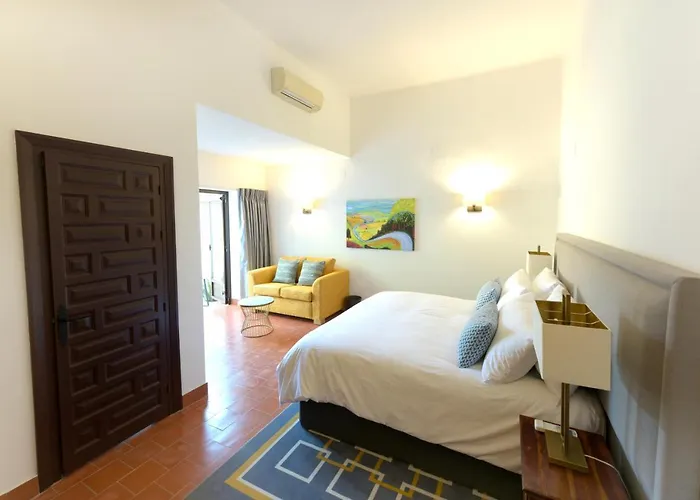 La Roca Rara - 8 Bedroom * Нерха