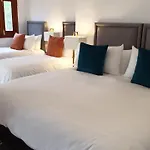 La Roca Rara - 8 Bedroom